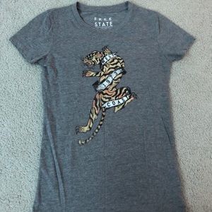 Cute Aeropostale tiger shirt!